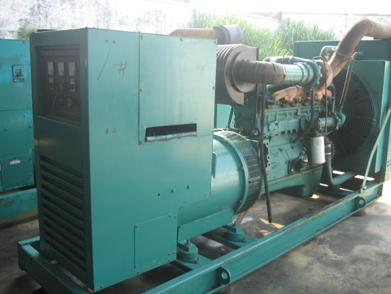 罗定租赁发电机- 发电机碳刷磨损的原因是什么