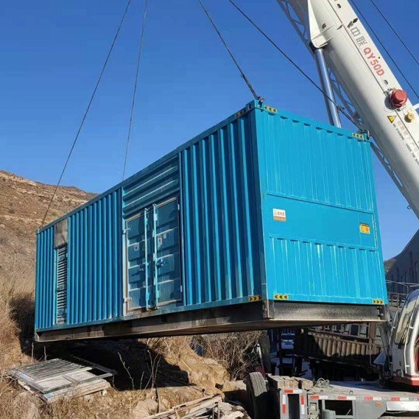 罗定发电机的发电效率受多种因素影响，主要包括以下几个方面：