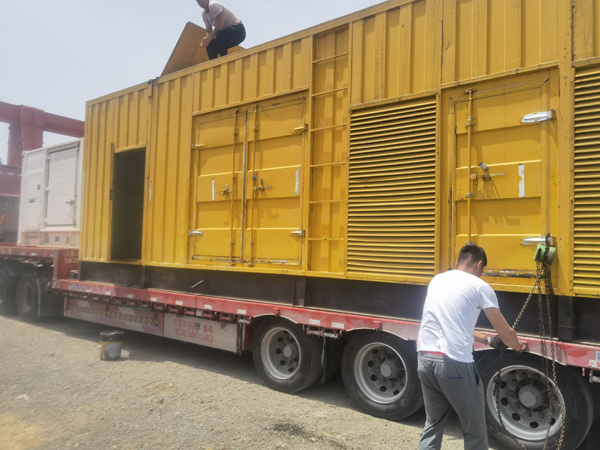 罗定发电机出租100KW发电机需要什么规格的电缆线？