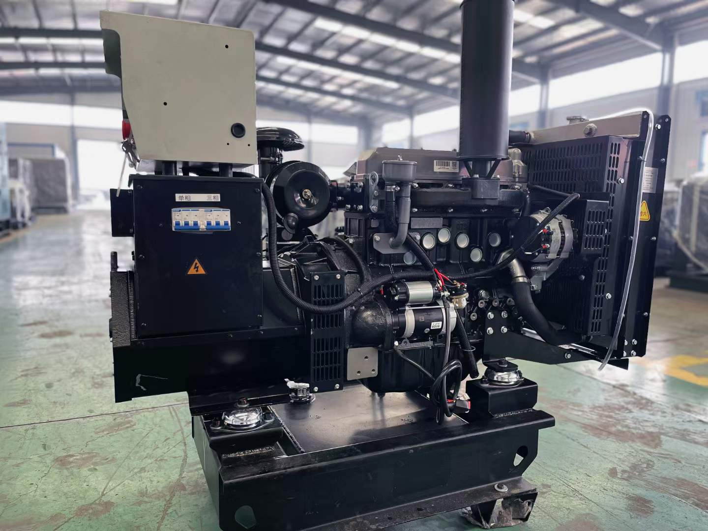 罗定如何降低电感性负载对发电机的影响？