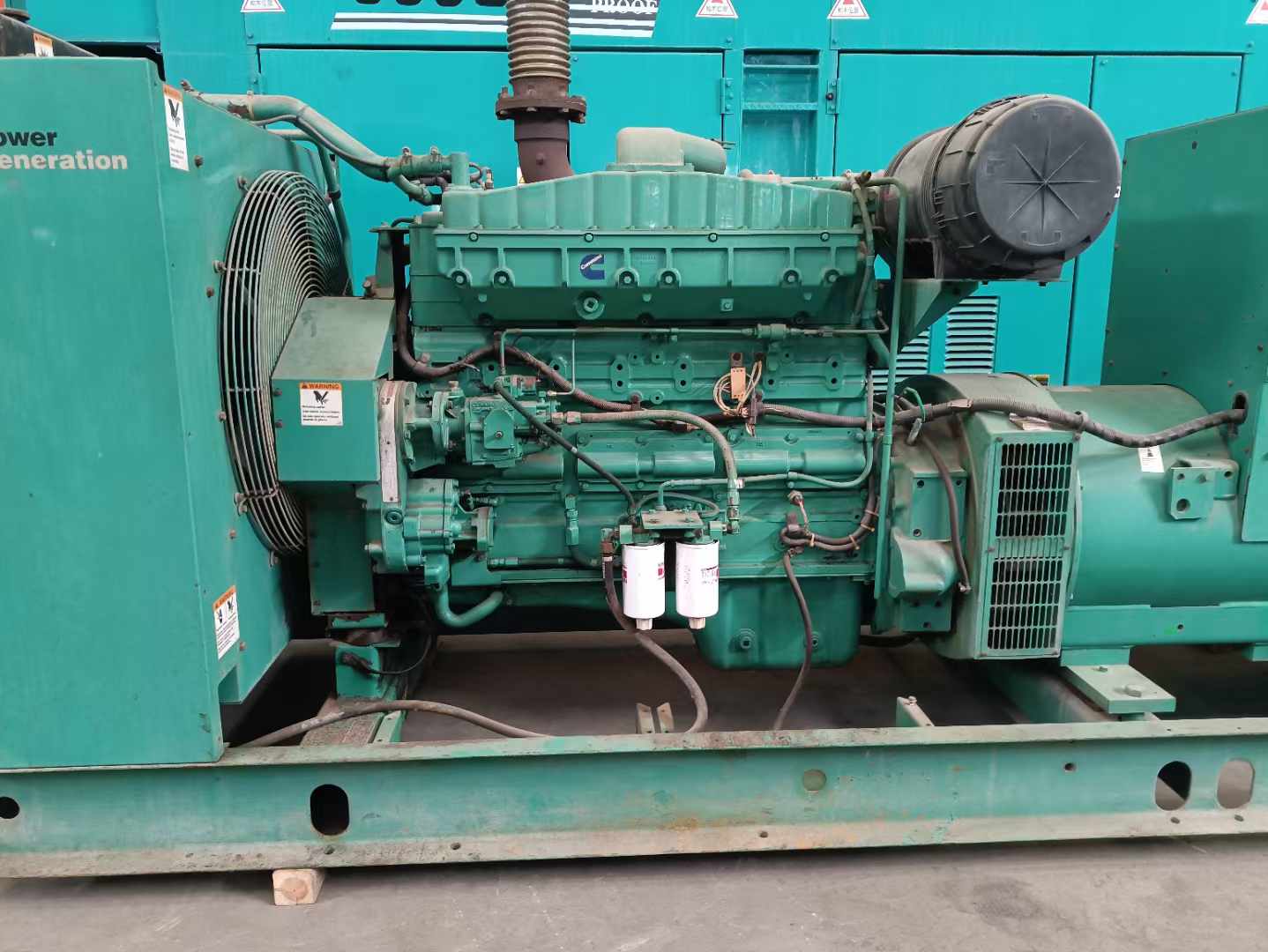 罗定过载会对 600kW 柴油发电机组造成哪些损害？