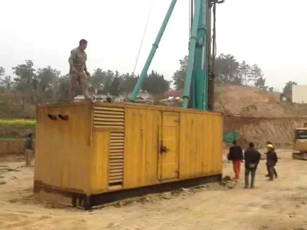 罗定如何判断水冷式机油散热器密封件是否需要更换？